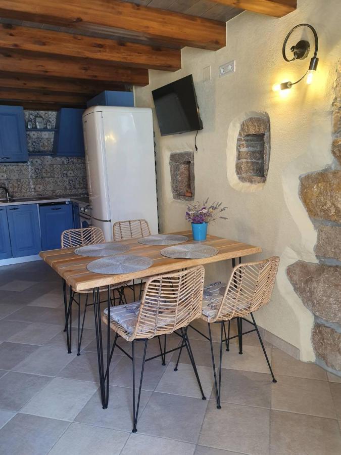 House Tuna Ustrine Exterior photo